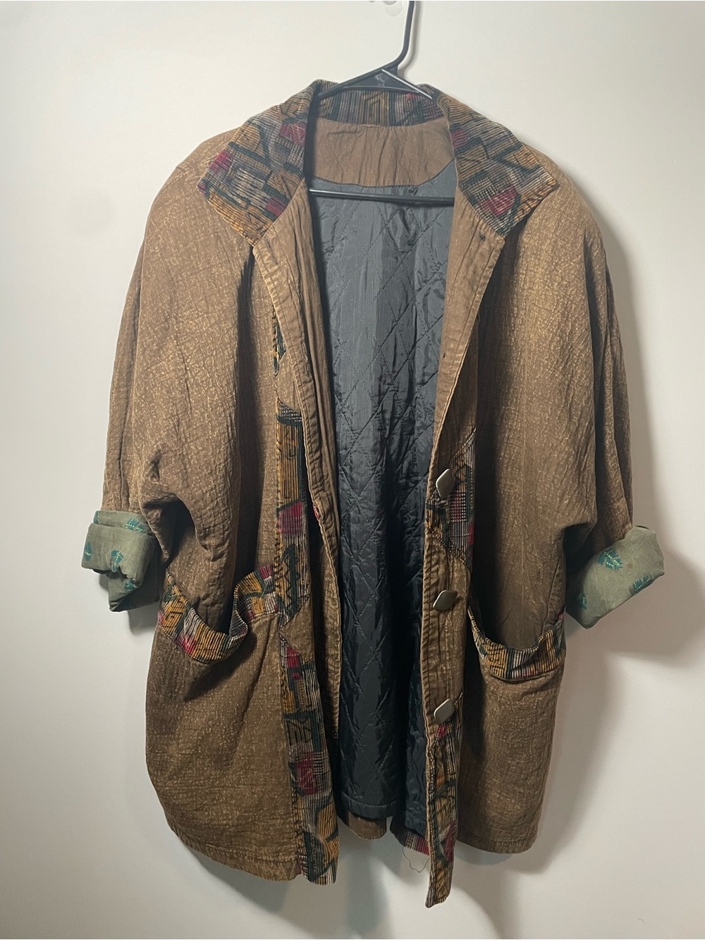 Womens approx 2x Oversized vintage bohemian Quilted-Lined Coat w/ shoulder pads